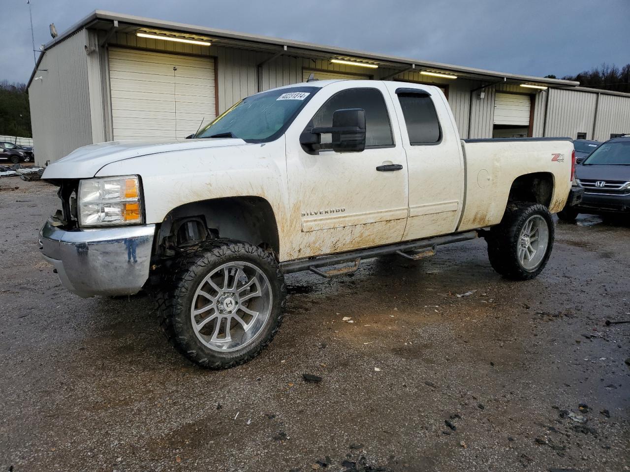2013 CHEVROLET SILVERADO