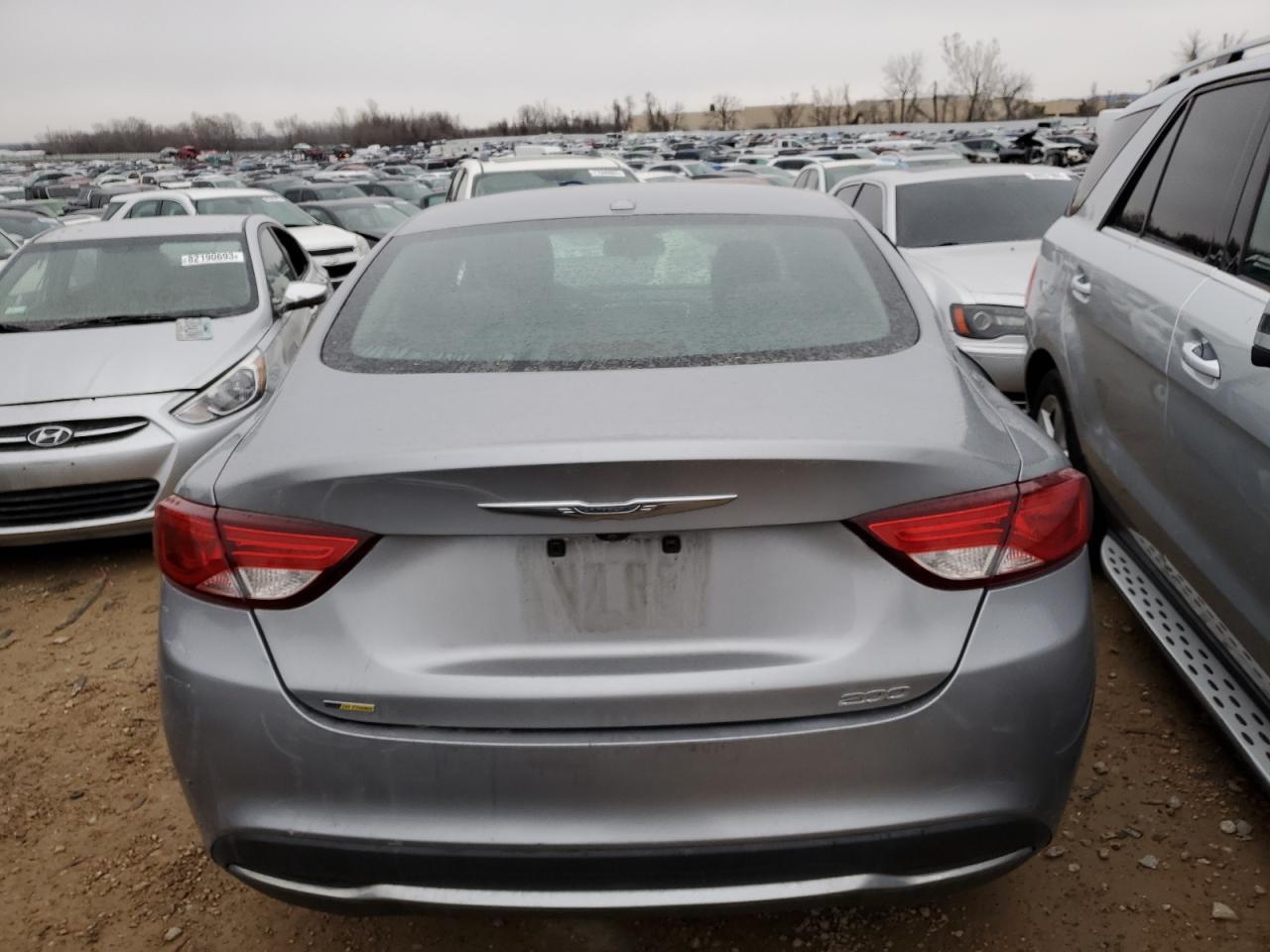 2015 CHRYSLER 200 LIMITE - Image 6