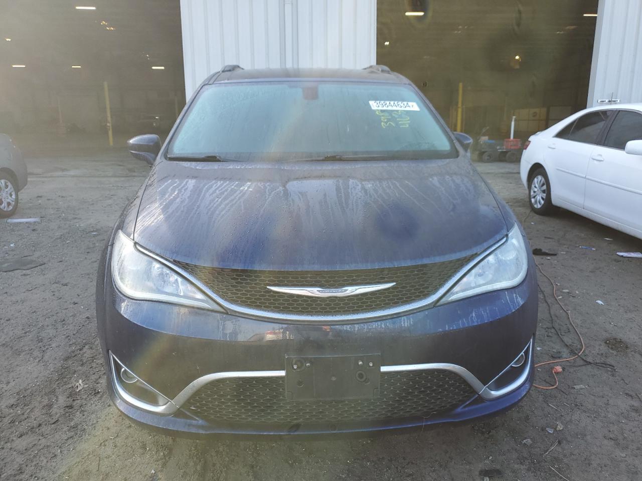 2017 CHRYSLER PACIFICA T - Image 5