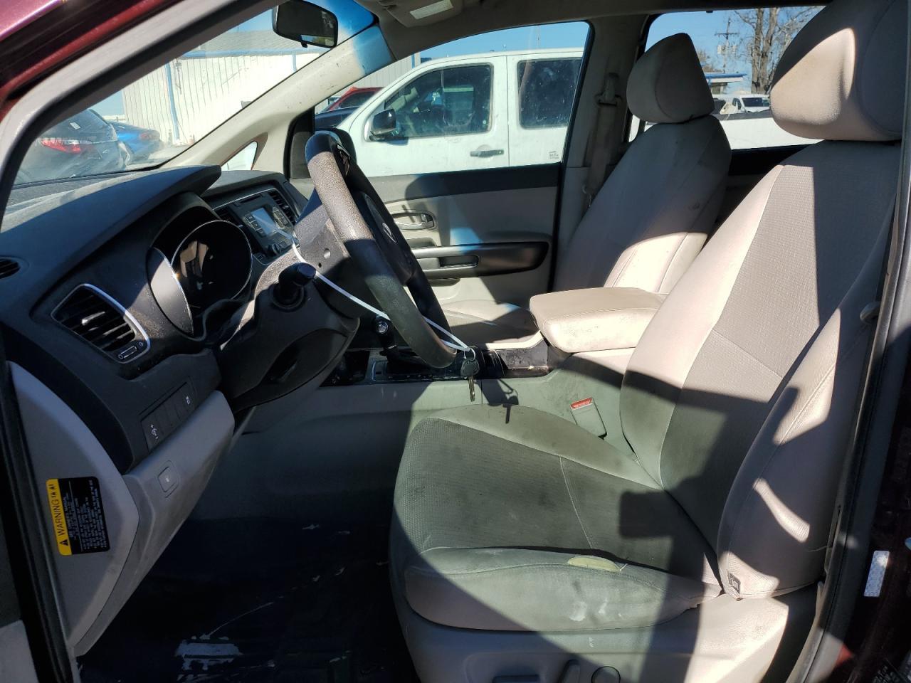 2016 KIA SEDONA LX - Image 7