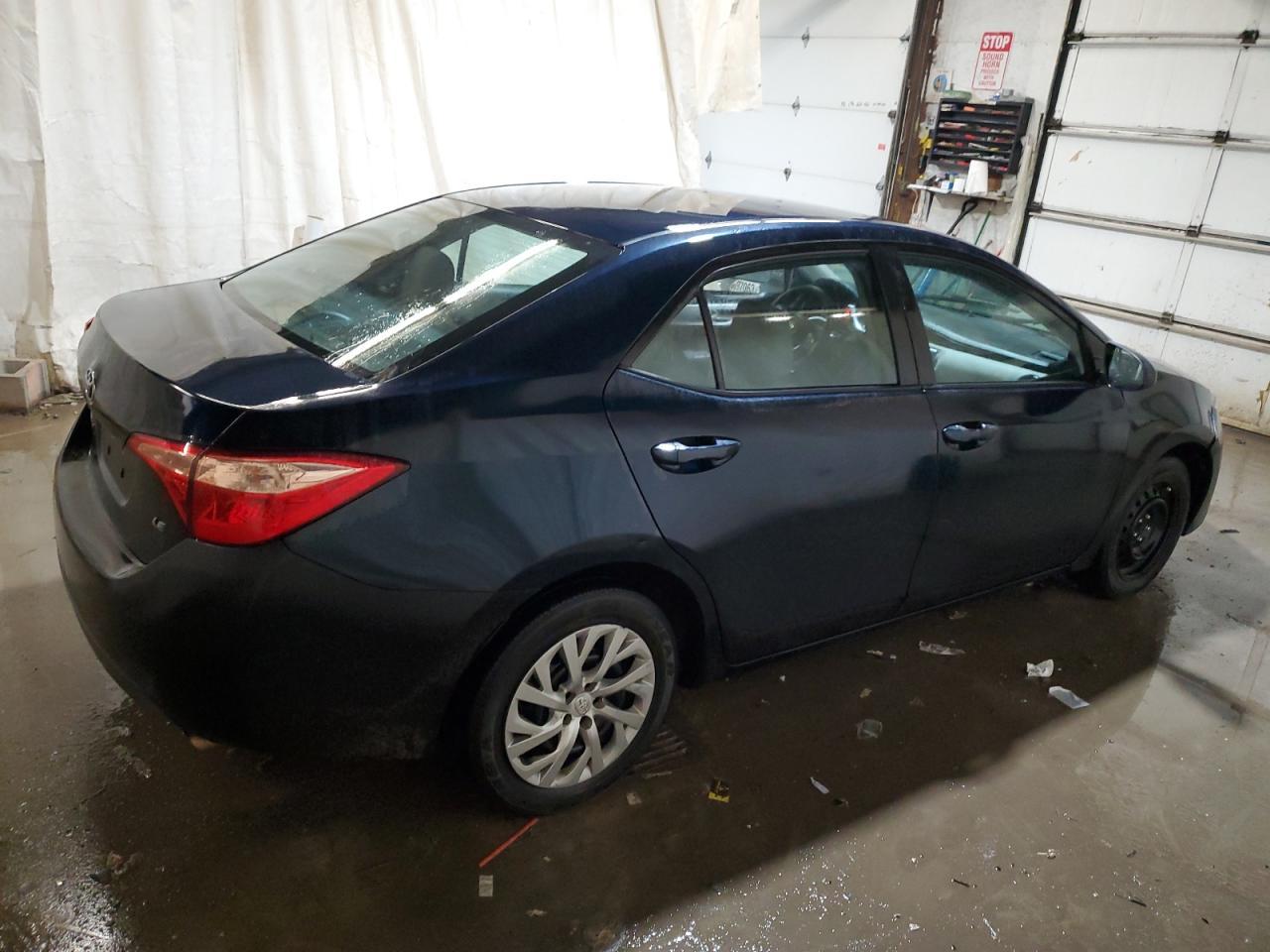 2018 TOYOTA COROLLA L - Фото 3