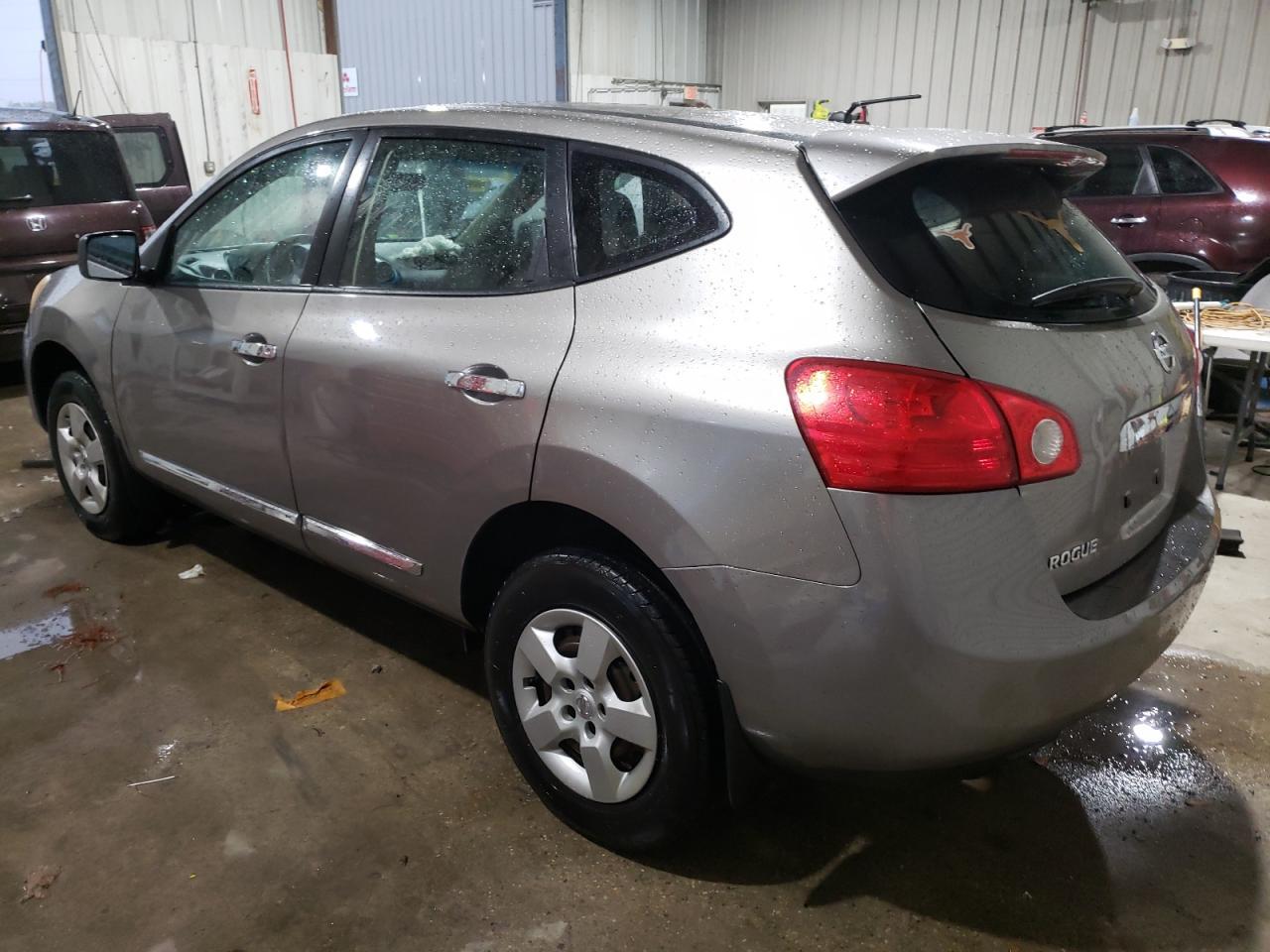 2013 NISSAN ROGUE S - Фото 2