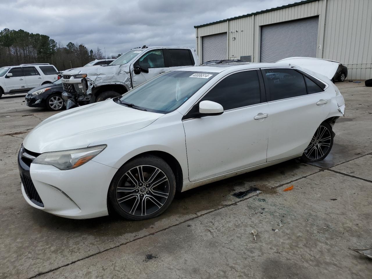 2016 TOYOTA CAMRY LE
