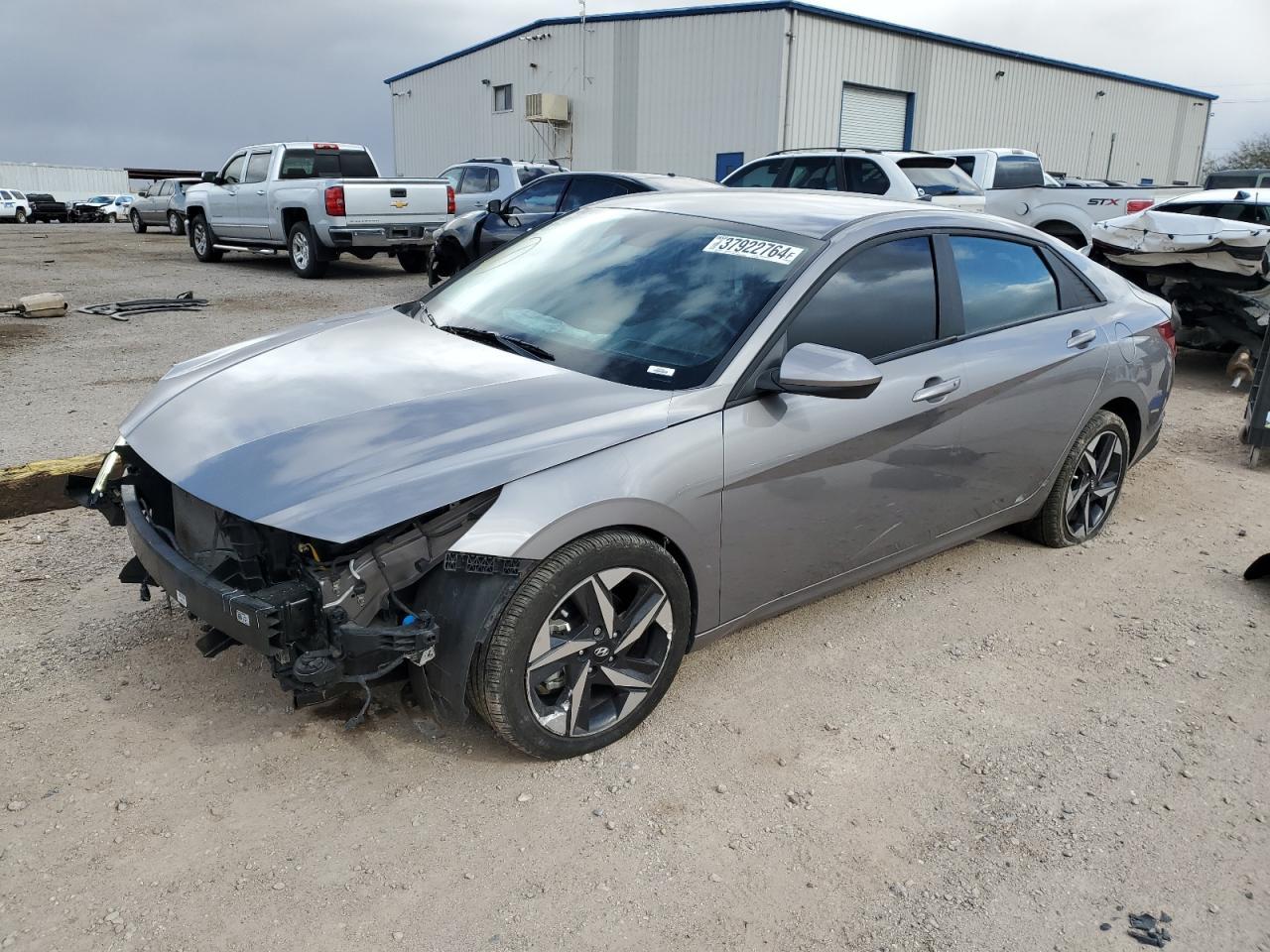 2023 HYUNDAI ELANTRA SE