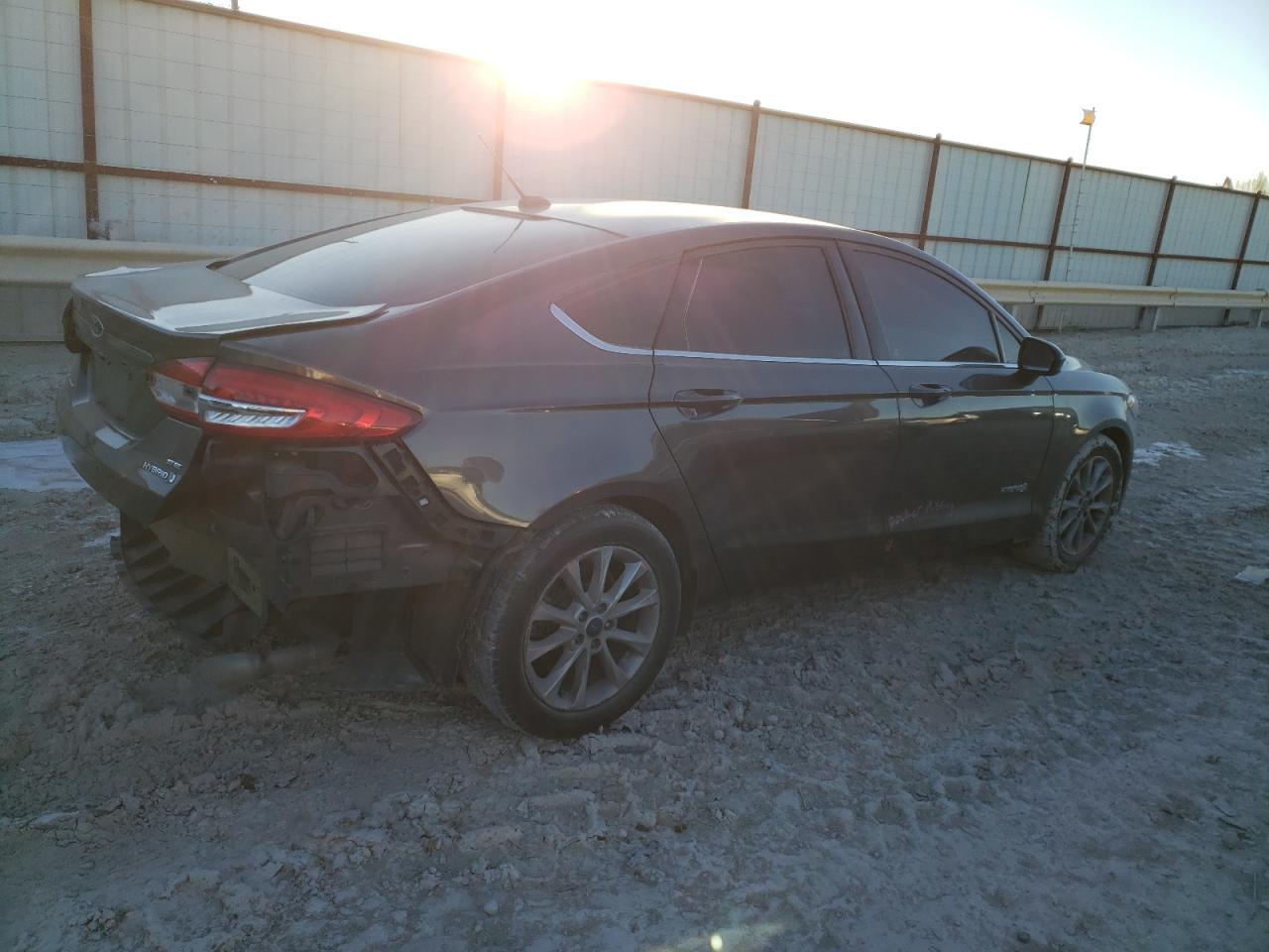 2017 FORD FUSION SE - Image 3