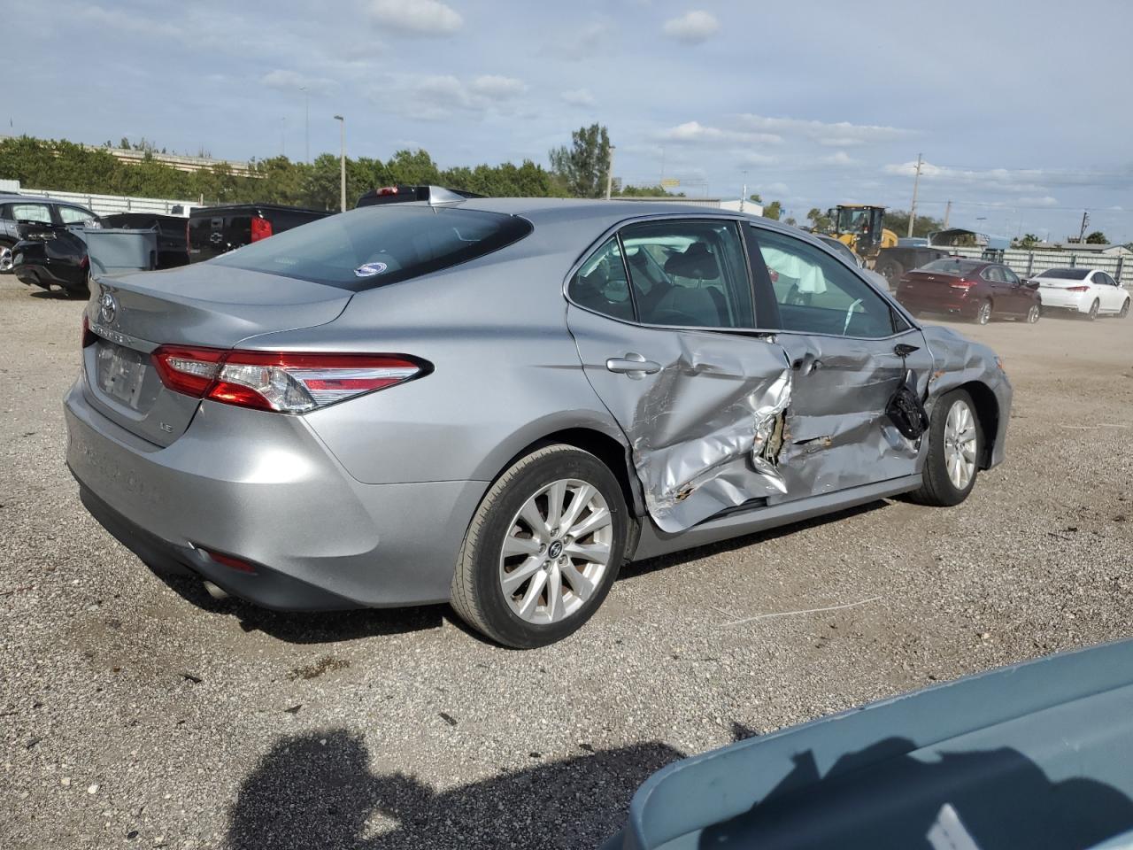 2020 TOYOTA CAMRY LE - Image 3