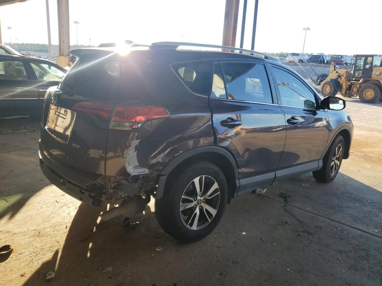 2016 TOYOTA RAV4 XLE - Фото 3