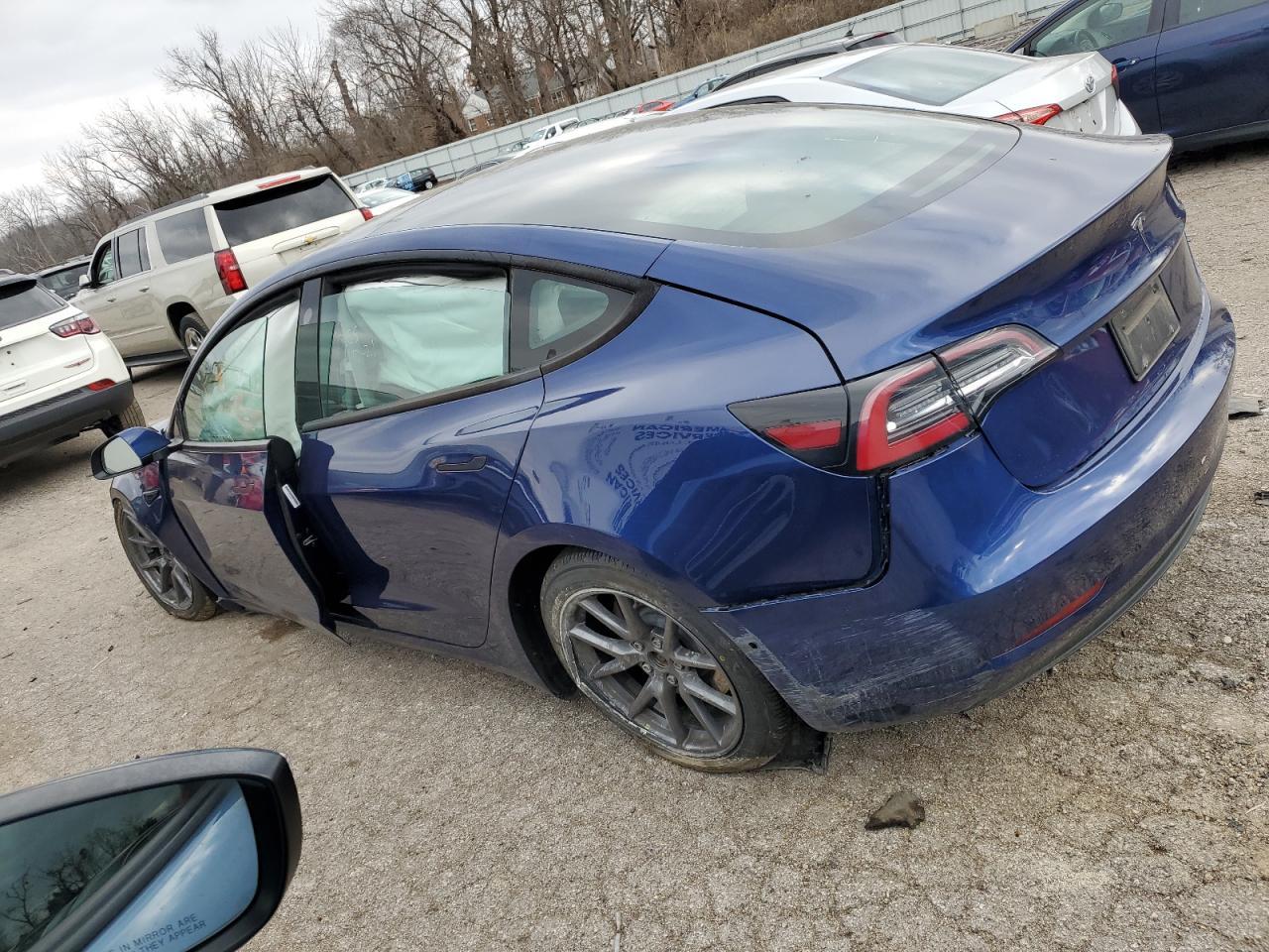 2022 TESLA MODEL 3 - Image 2