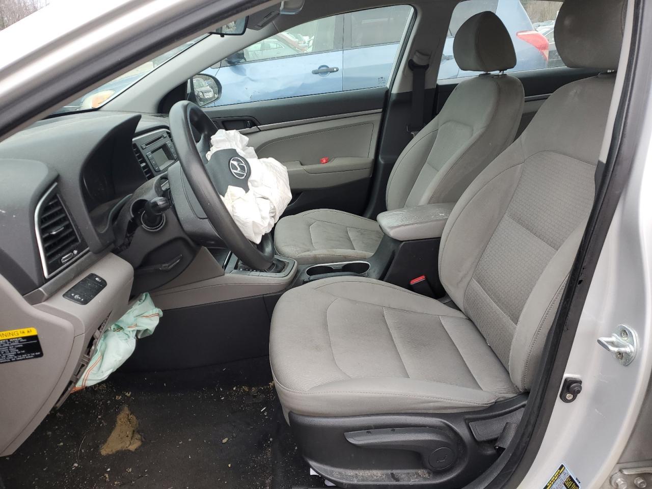 2017 HYUNDAI ELANTRA SE - Image 7