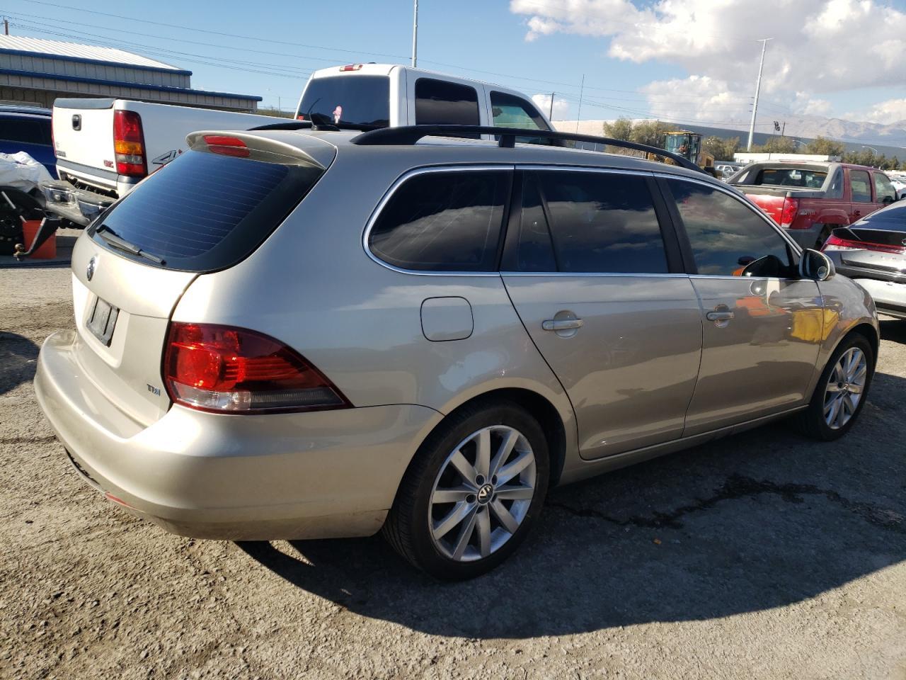 2013 VOLKSWAGEN JETTA TDI - Image 3