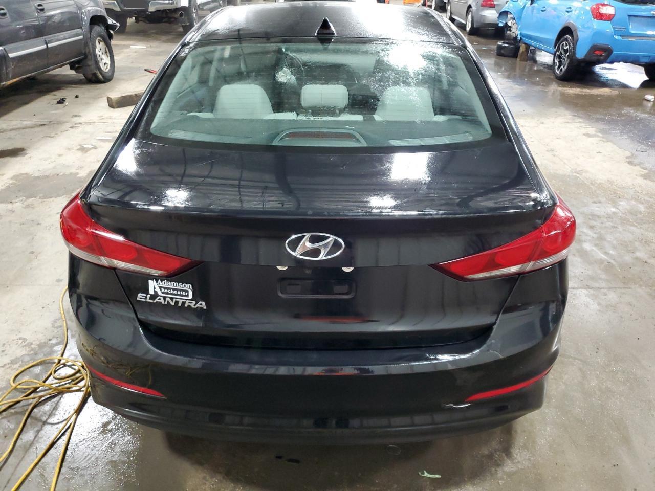 2018 HYUNDAI ELANTRA SE - Image 6