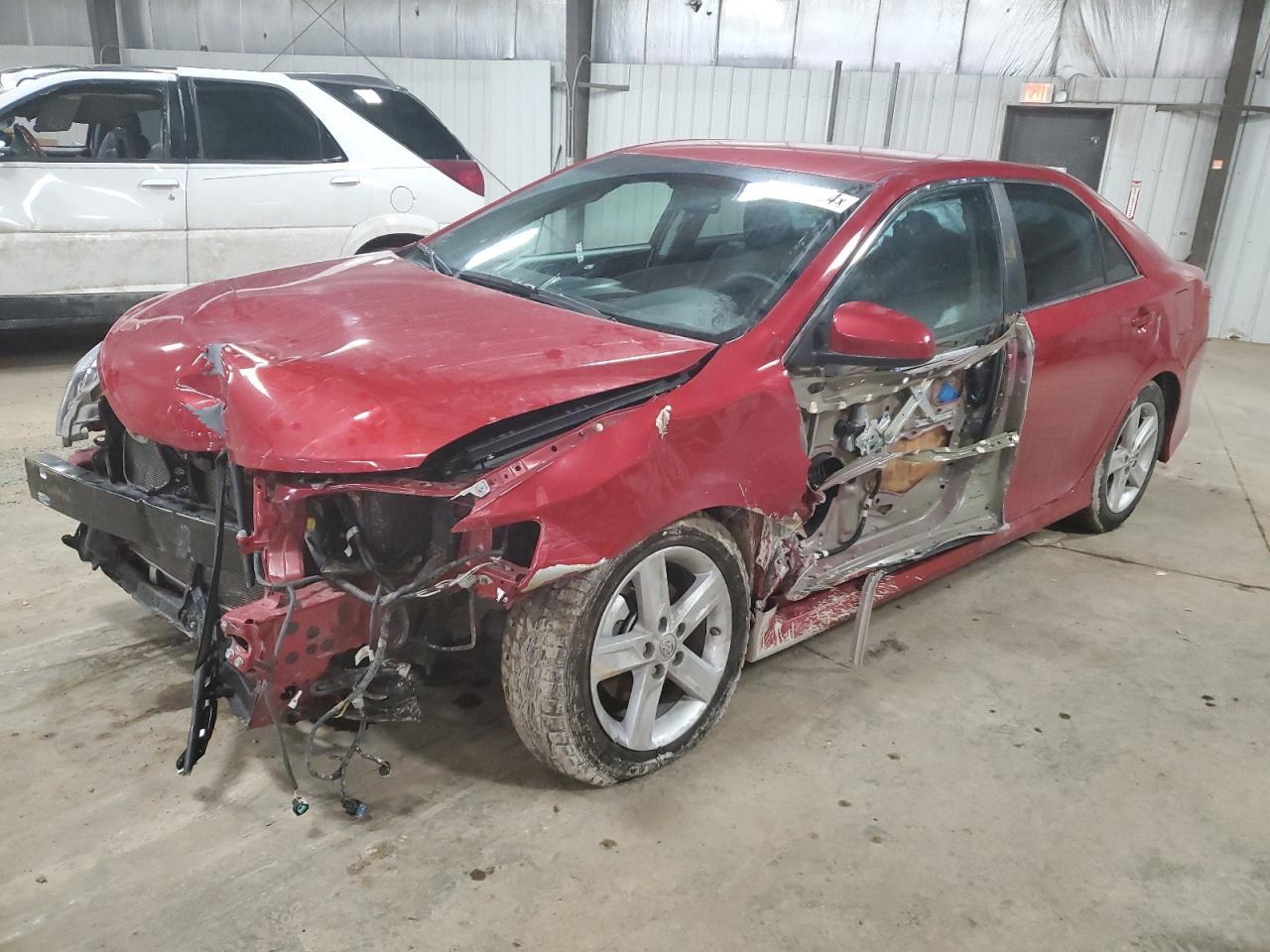 2013 TOYOTA CAMRY L