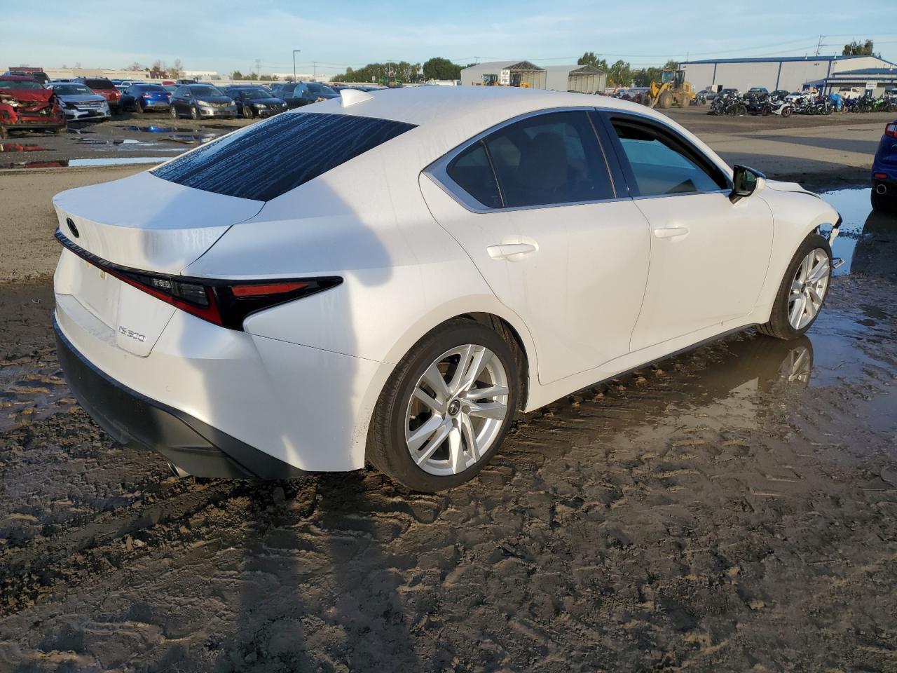 2021 LEXUS IS 300 - Image 3