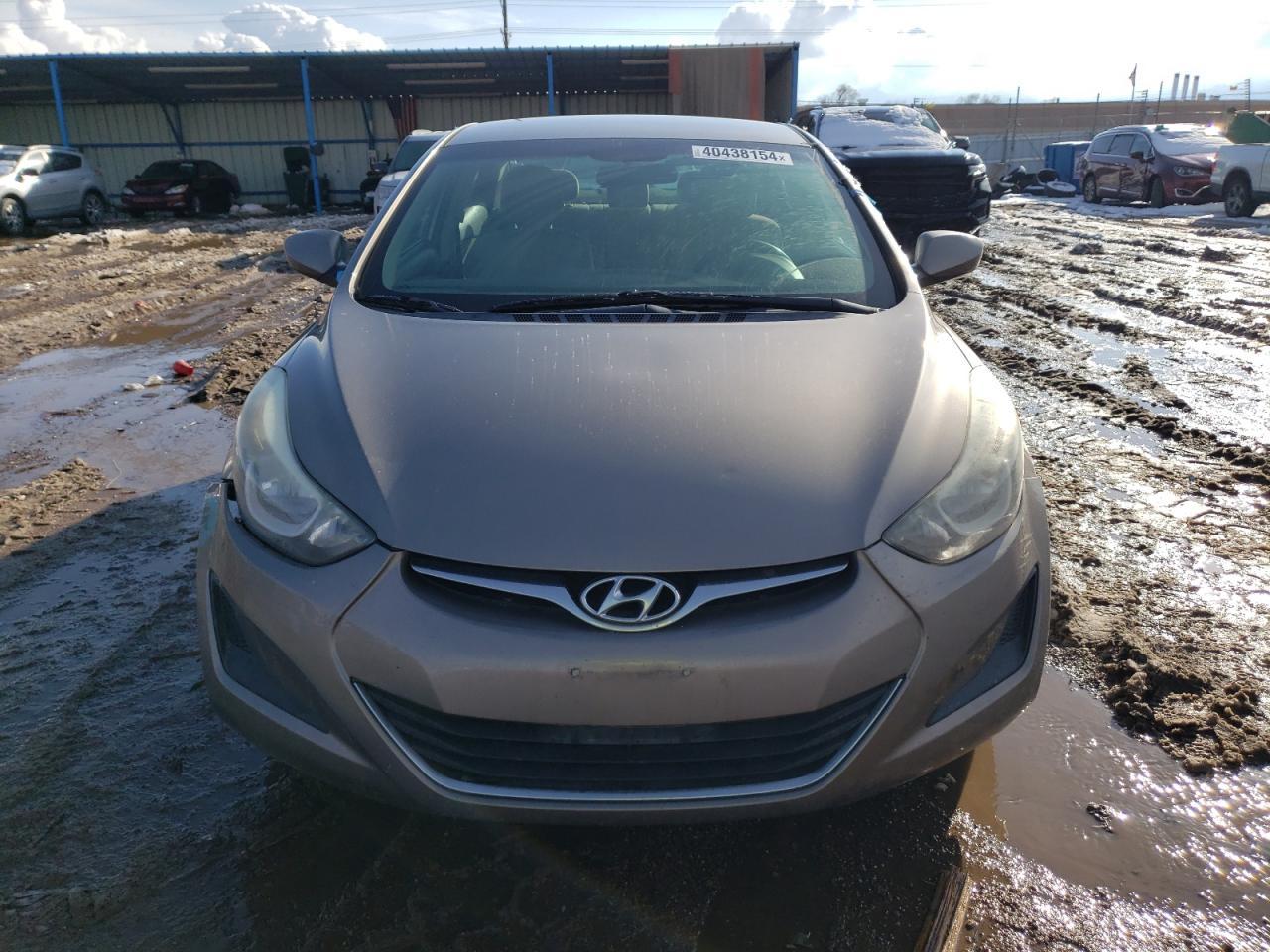 2015 HYUNDAI ELANTRA SE - Image 5