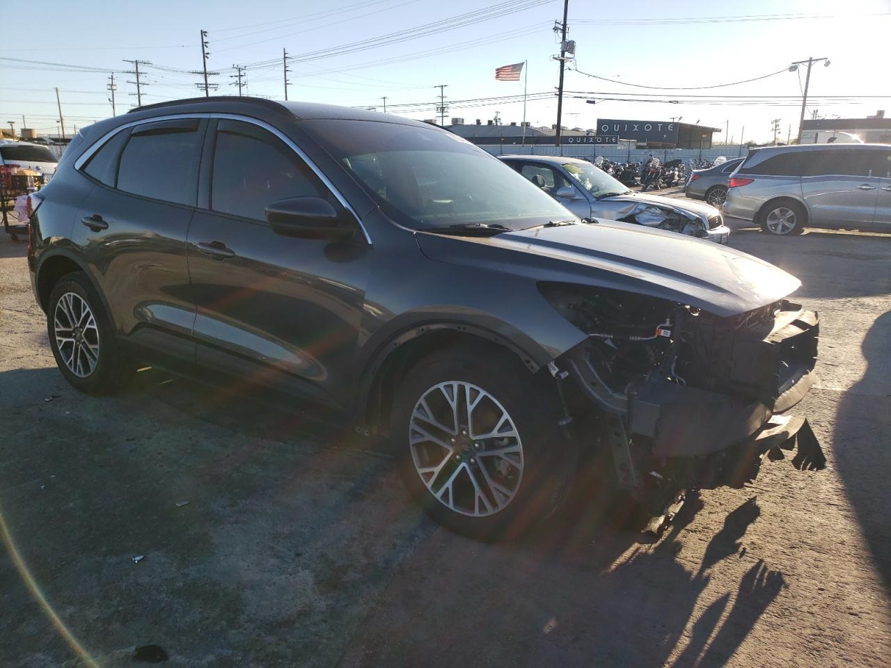 2020 FORD ESCAPE SEL - Фото 4