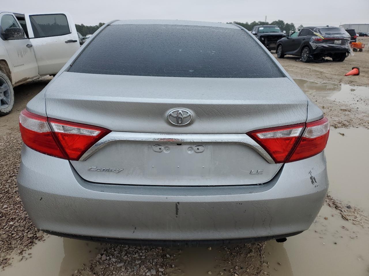 2017 TOYOTA CAMRY LE - Image 6