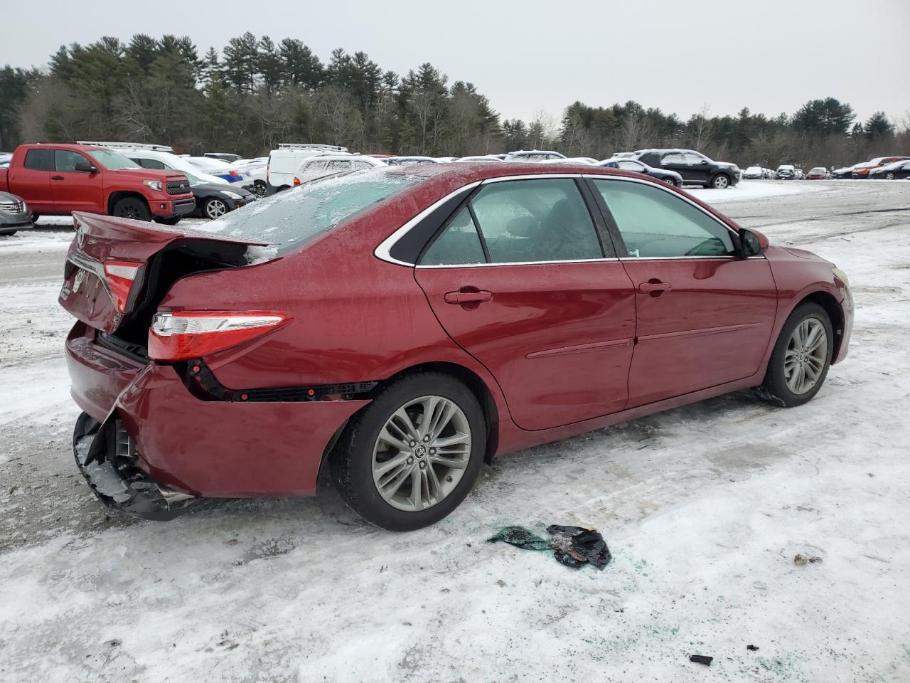 2016 TOYOTA CAMRY LE - Фото 3