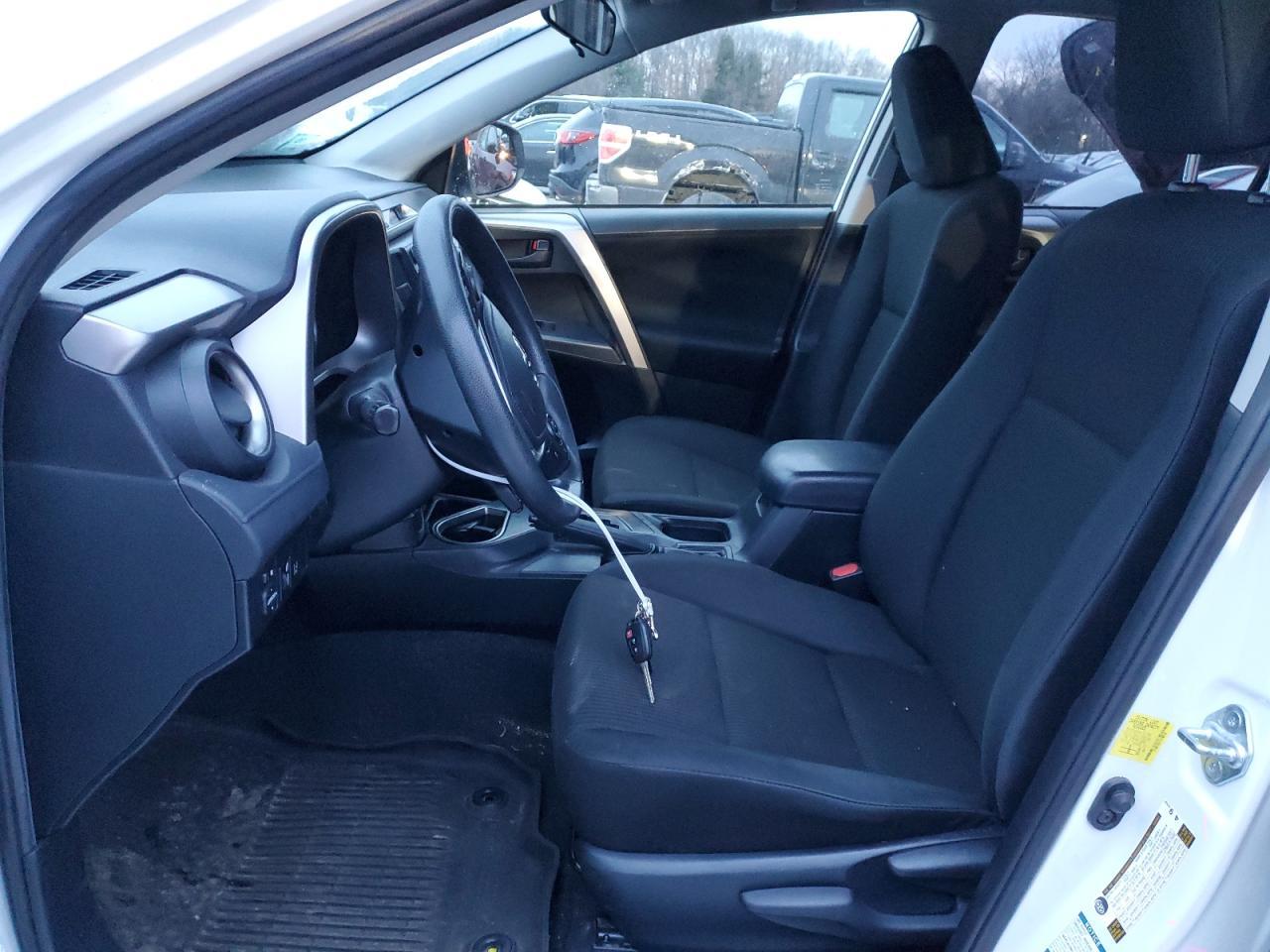 2017 TOYOTA RAV4 LE - Image 7
