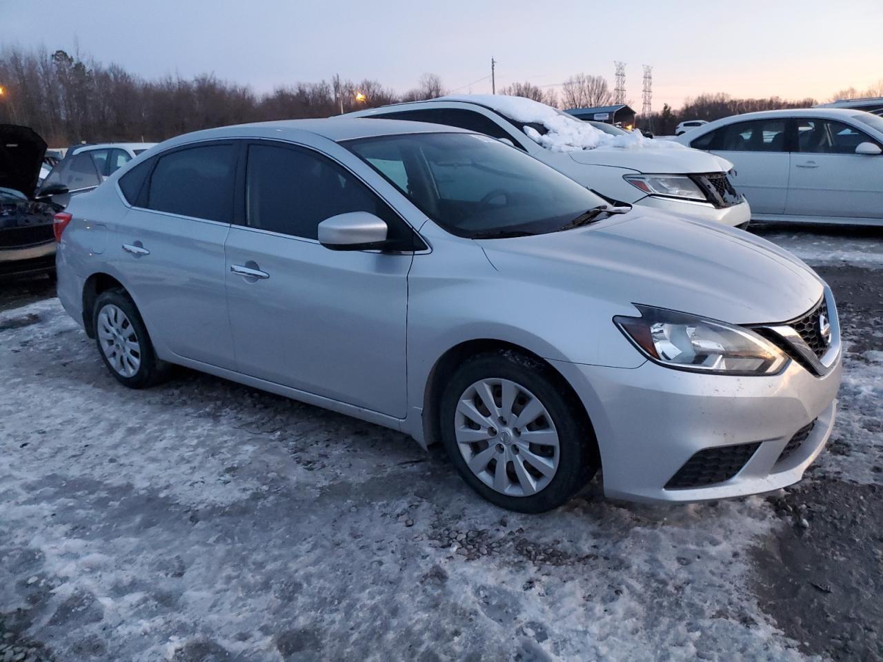 2016 NISSAN SENTRA S - Фото 4