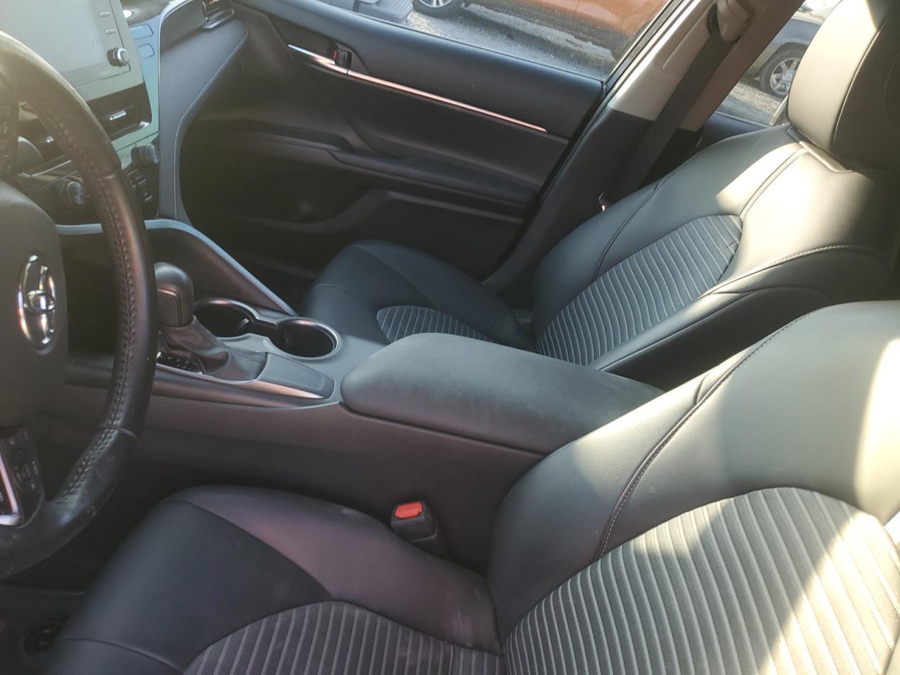 2021 TOYOTA CAMRY SE - Фото 7