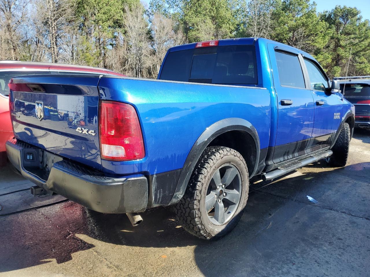 2017 RAM 1500 SLT - Image 3