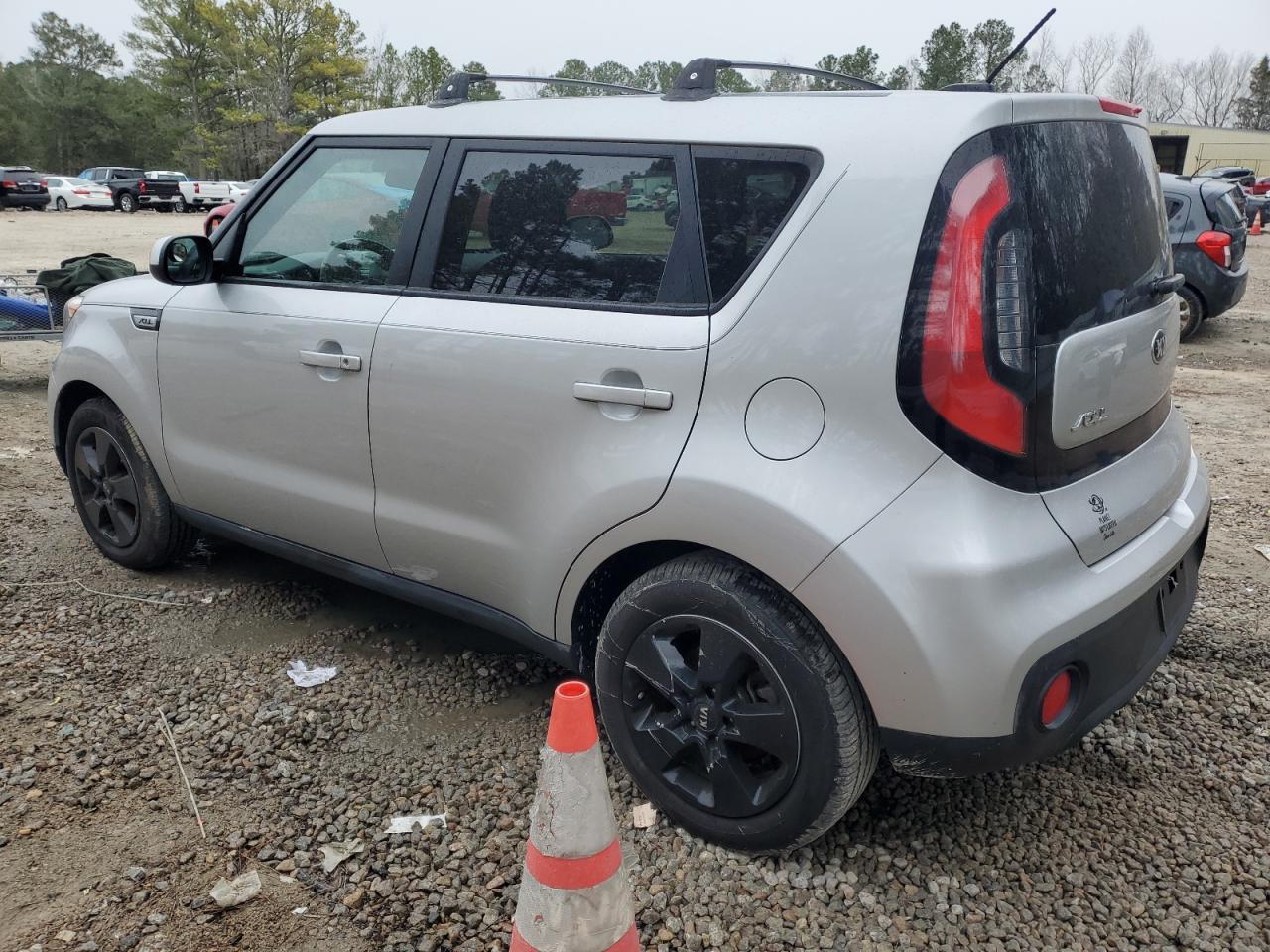 2017 KIA SOUL - Image 2