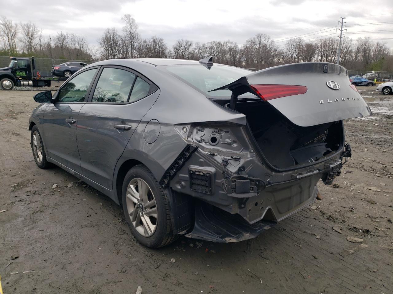 2019 HYUNDAI ELANTRA SE - Фото 2