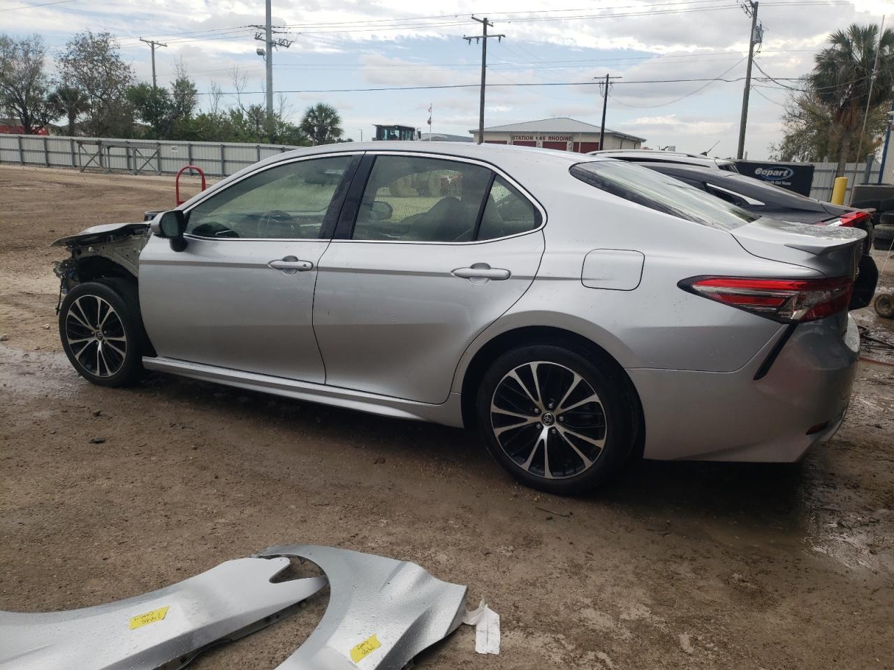 2018 TOYOTA CAMRY L - Image 2
