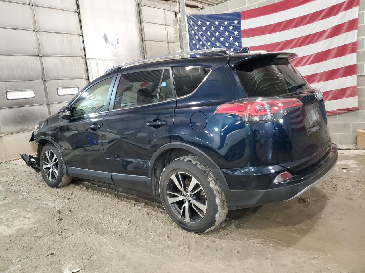 2017 TOYOTA RAV4 XLE - Image 2