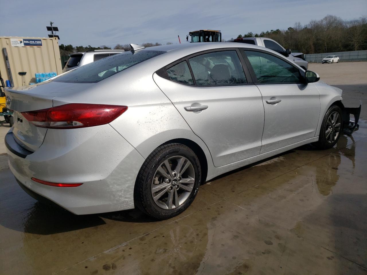 2018 HYUNDAI ELANTRA SE - Image 3