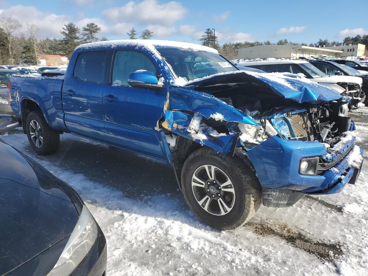 2016 TOYOTA TACOMA DOU - Фото 4