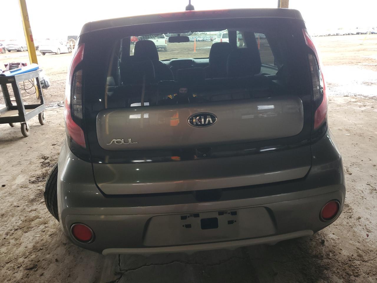 2019 KIA SOUL + - Image 6