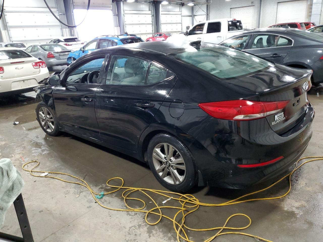 2018 HYUNDAI ELANTRA SE - Image 2