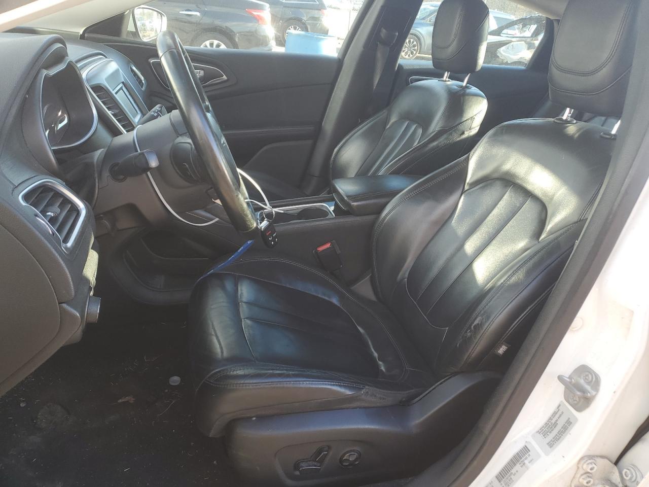 2015 CHRYSLER 200 C - Фото 7