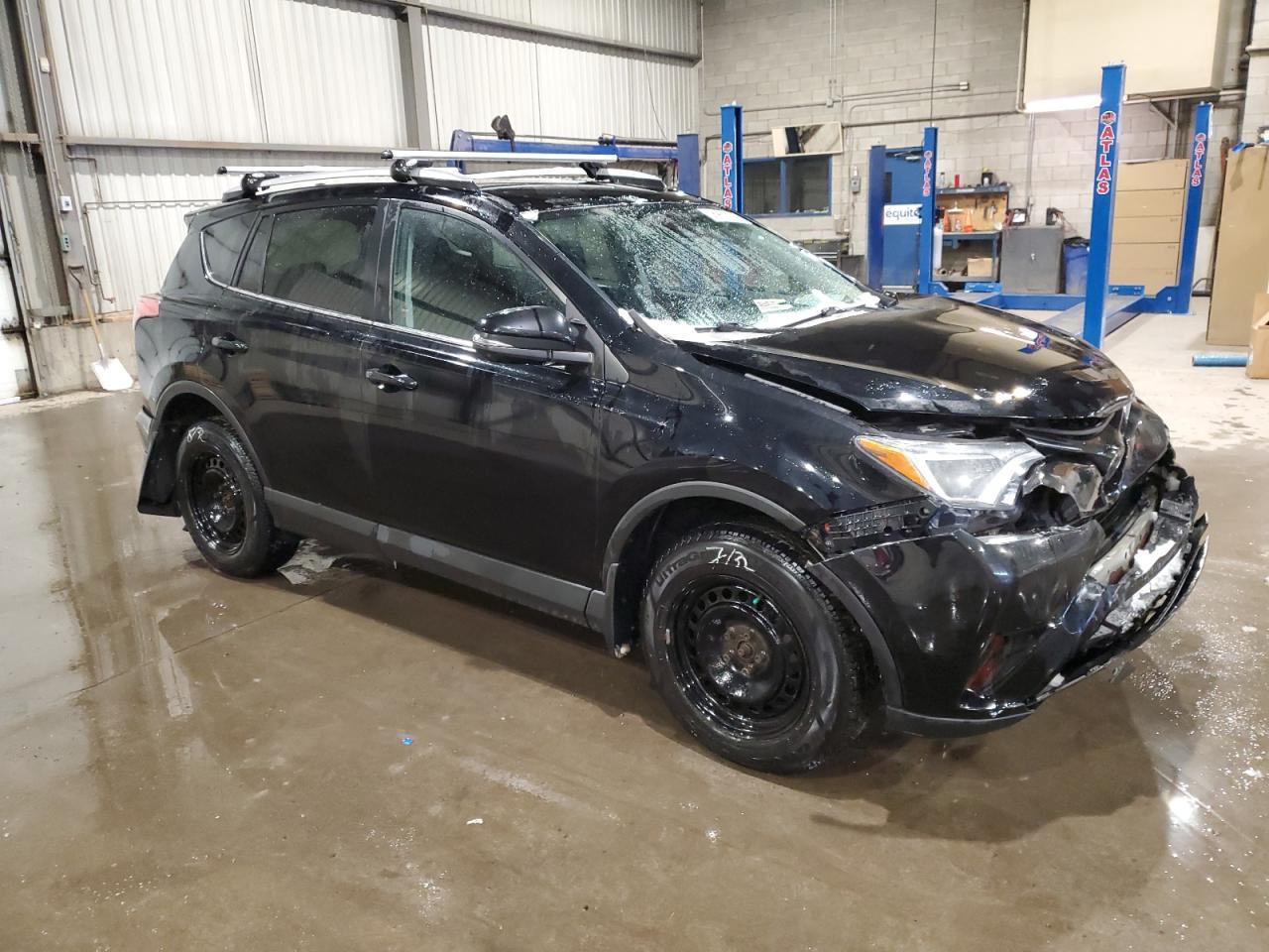 2018 TOYOTA RAV4 LE - Image 4