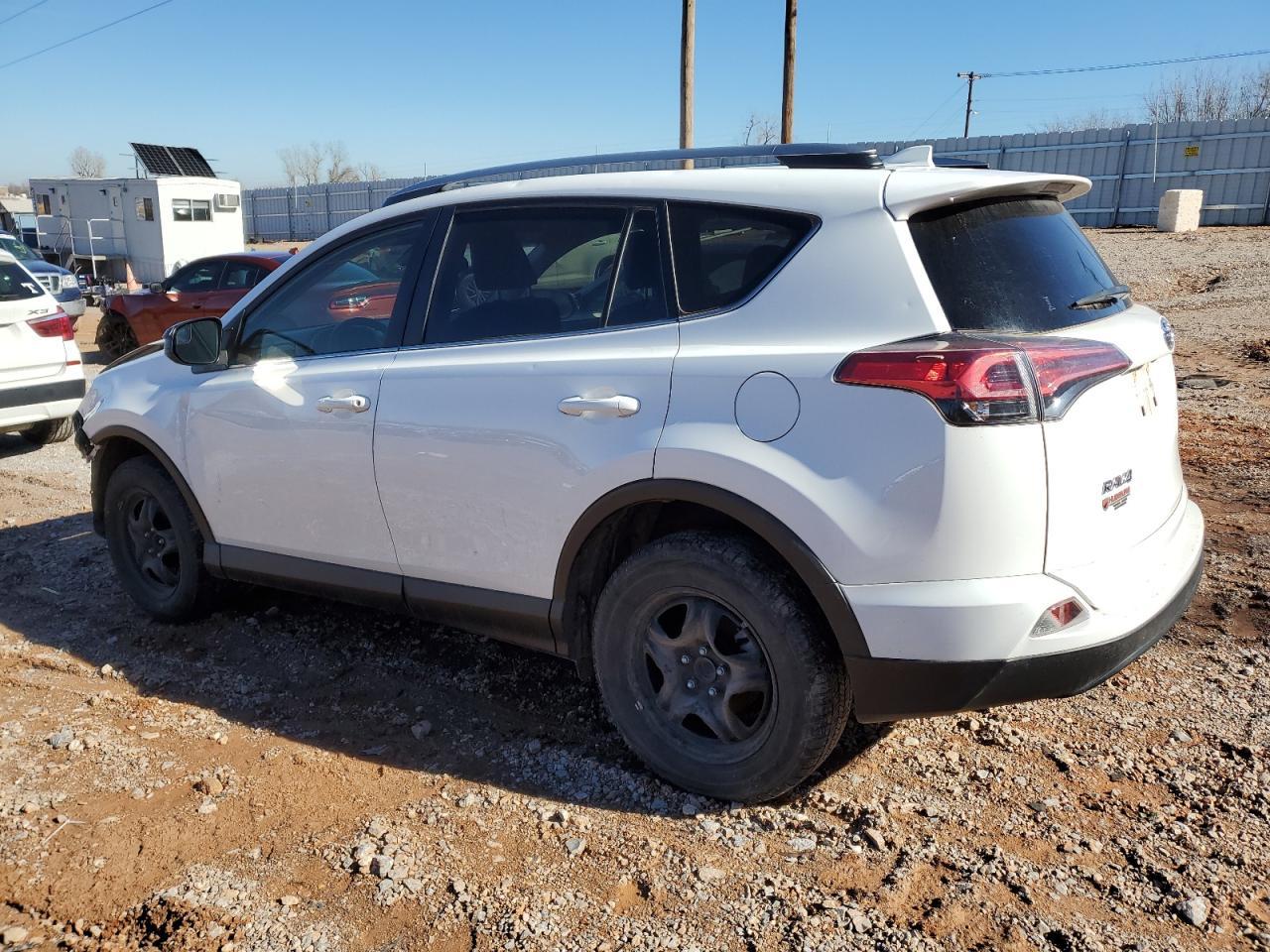 2018 TOYOTA RAV4 LE - Image 2