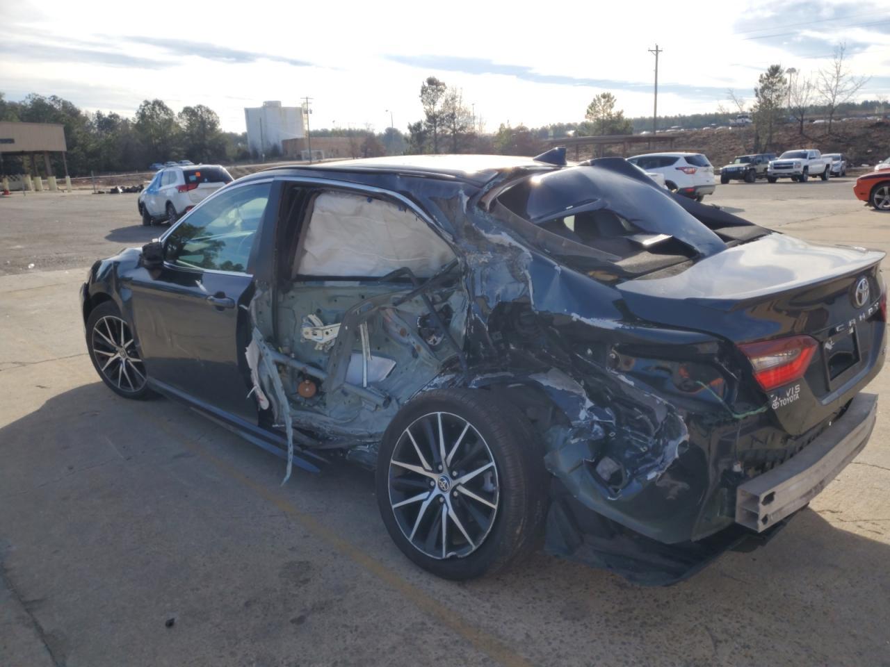 2021 TOYOTA CAMRY SE - Image 2