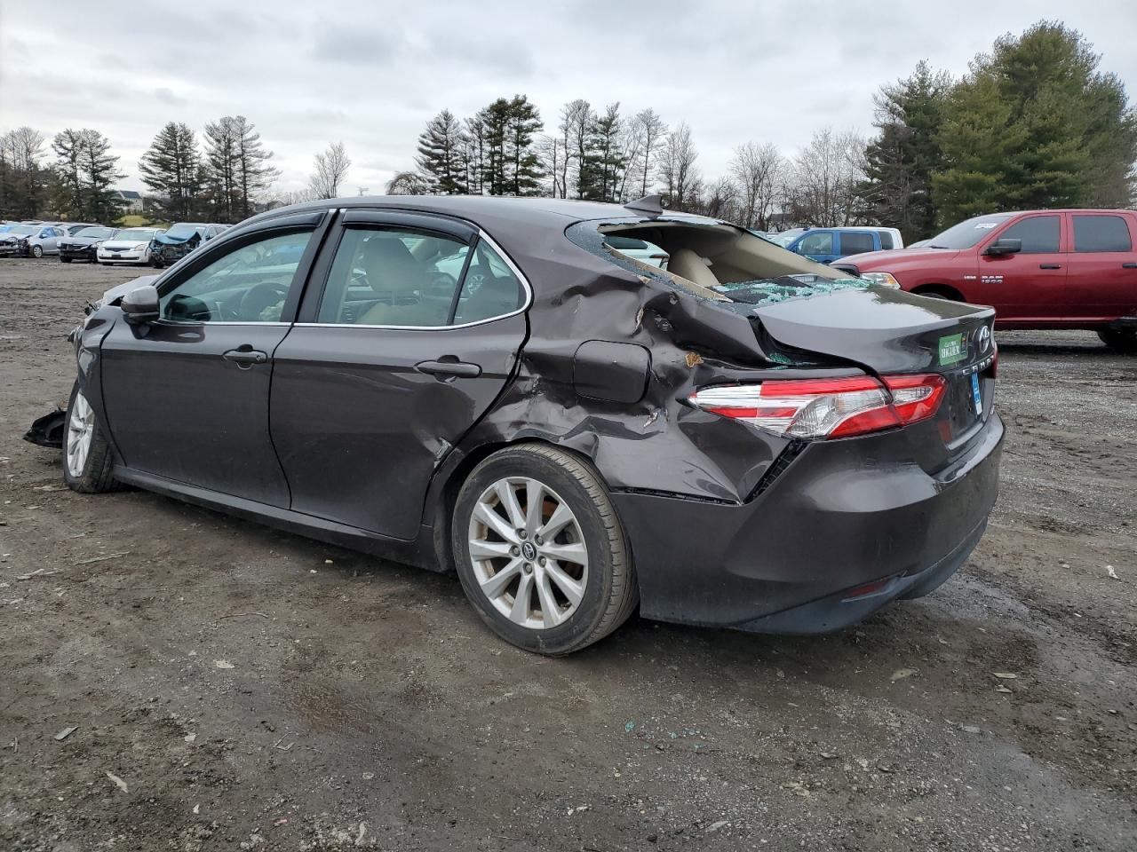 2020 TOYOTA CAMRY LE - Фото 2