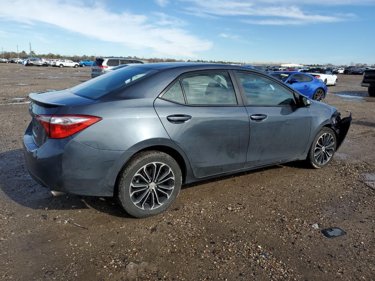 2015 TOYOTA COROLLA L - Image 3