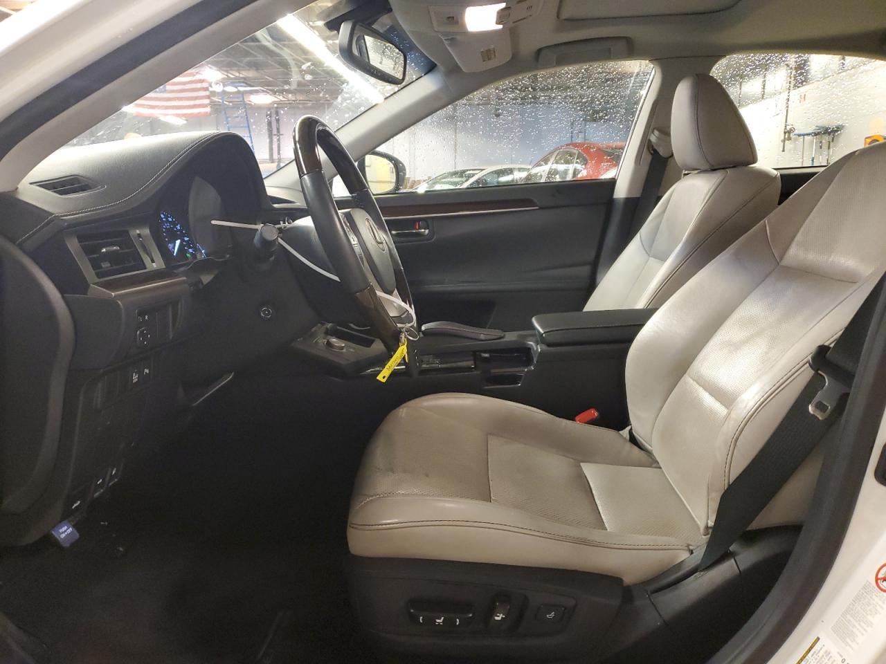 2014 LEXUS ES 350 - Фото 7