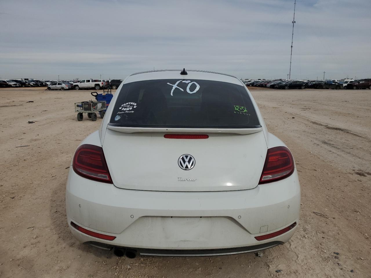 2019 VOLKSWAGEN BEETLE SE - Фото 6