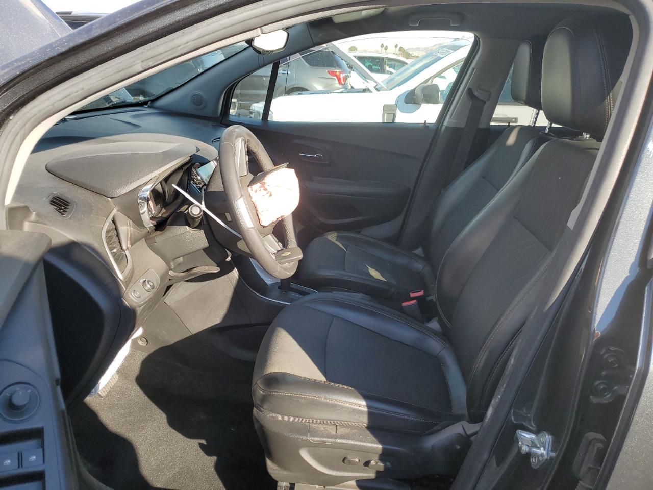 2018 CHEVROLET TRAX 1LT - Image 7