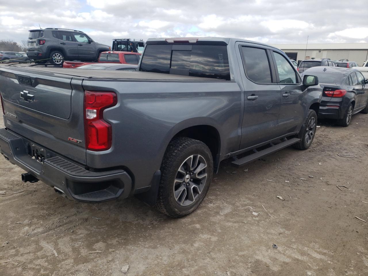 2021 CHEVROLET SILVERADO - Фото 3