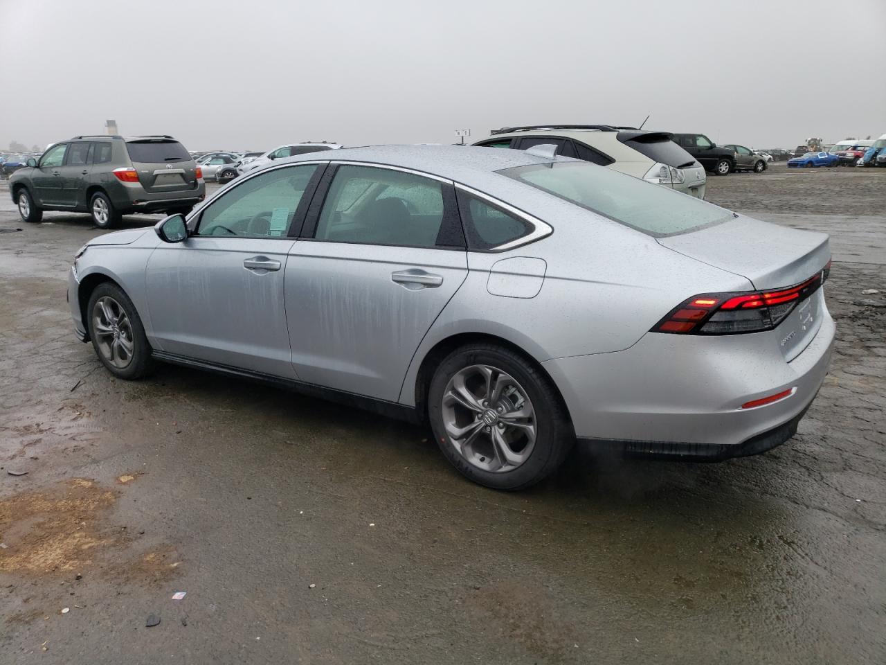2024 HONDA ACCORD EX - Фото 2