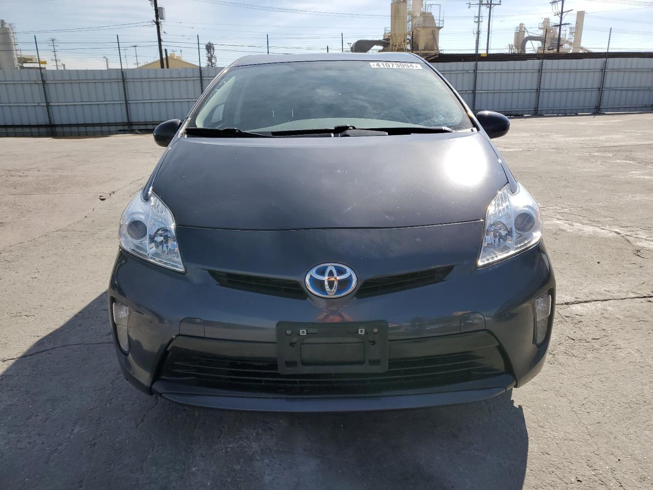 2015 TOYOTA PRIUS - Image 5