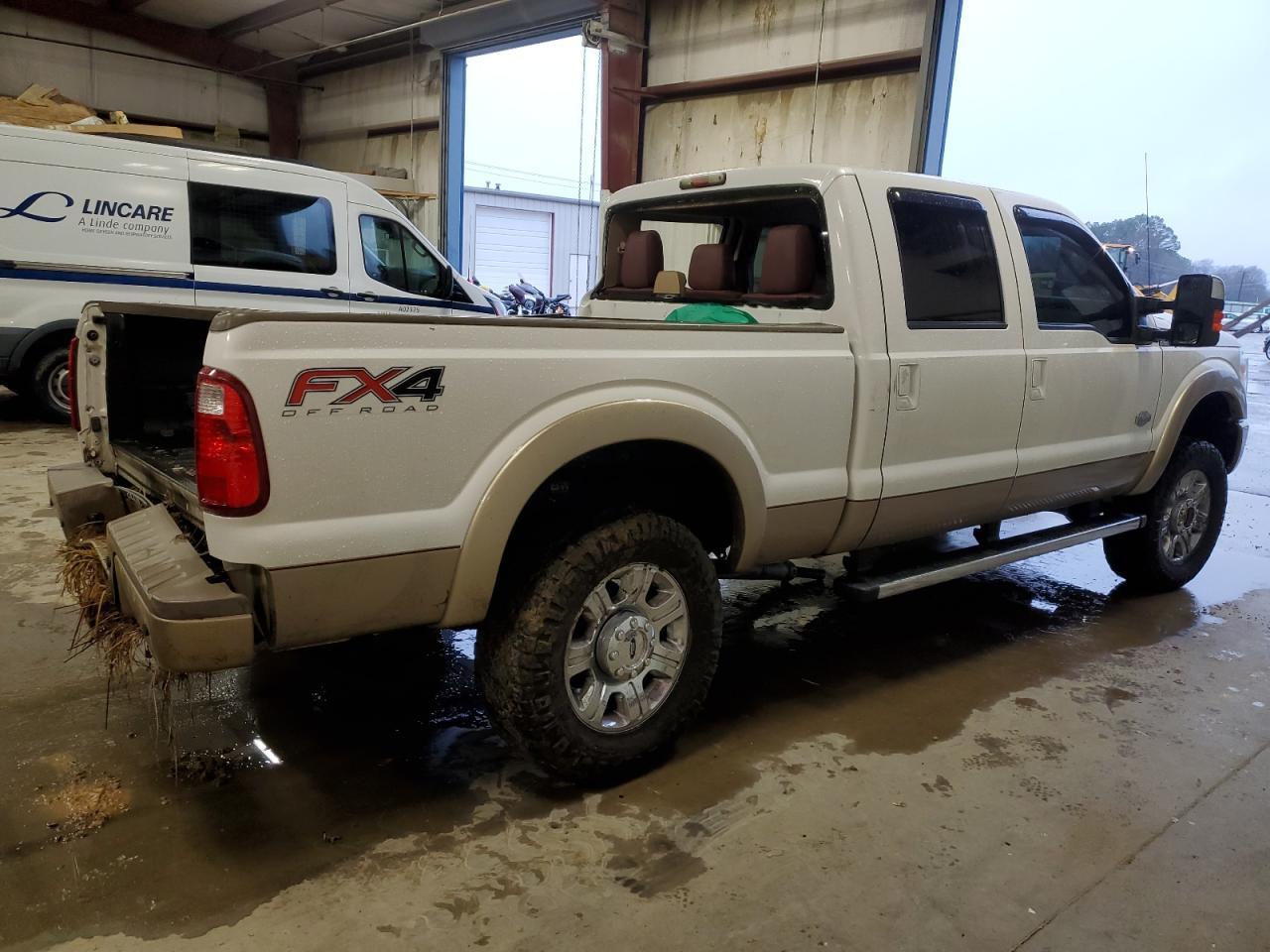 2012 FORD F250 SUPER - Фото 3