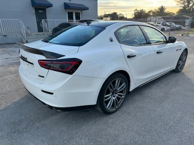 2016 Maserati Ghibli S - Фото 3