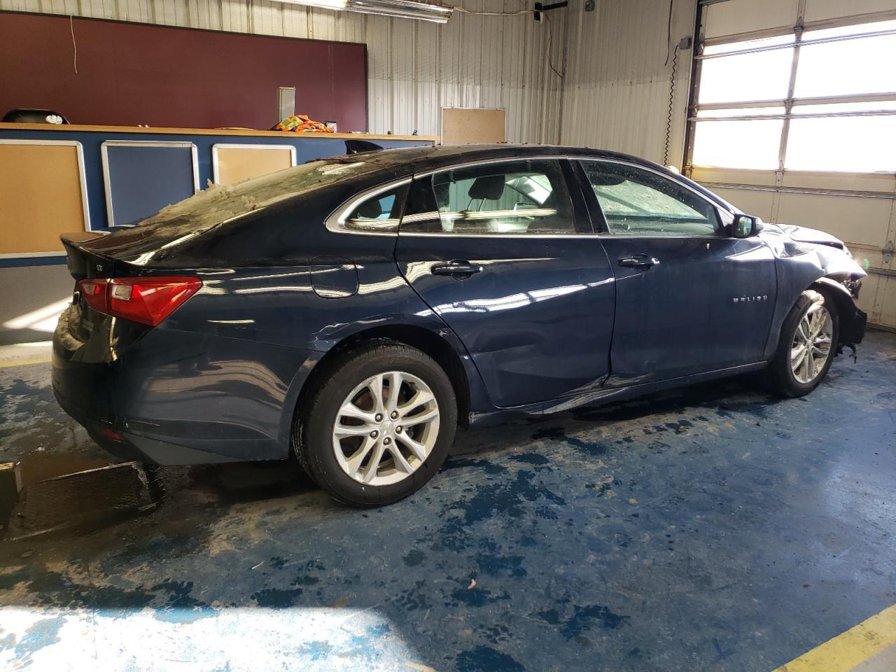 2017 CHEVROLET MALIBU LT - Image 3