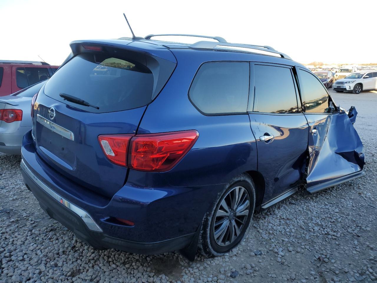 2018 NISSAN PATHFINDER - Image 3