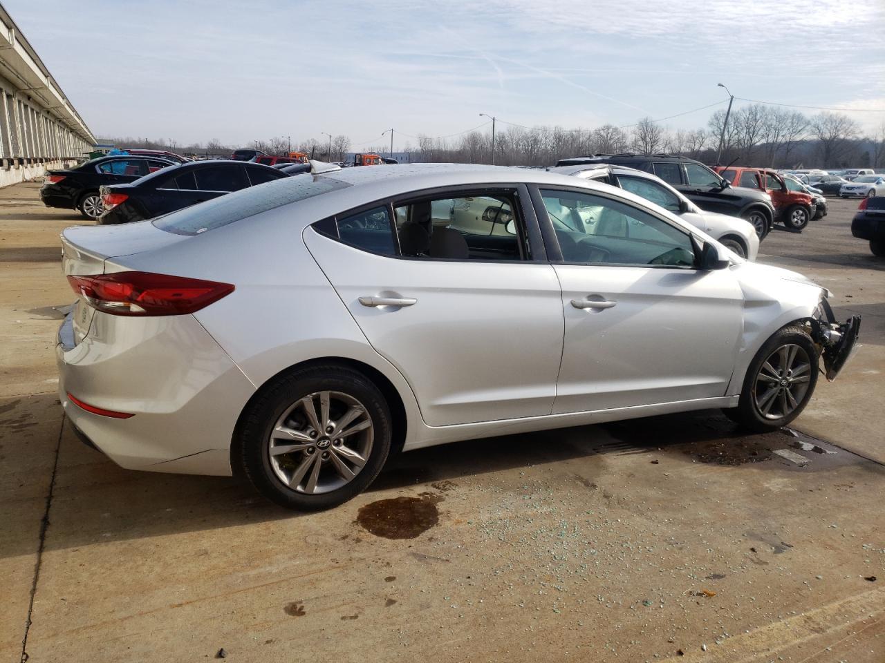 2018 HYUNDAI ELANTRA SE - Image 3